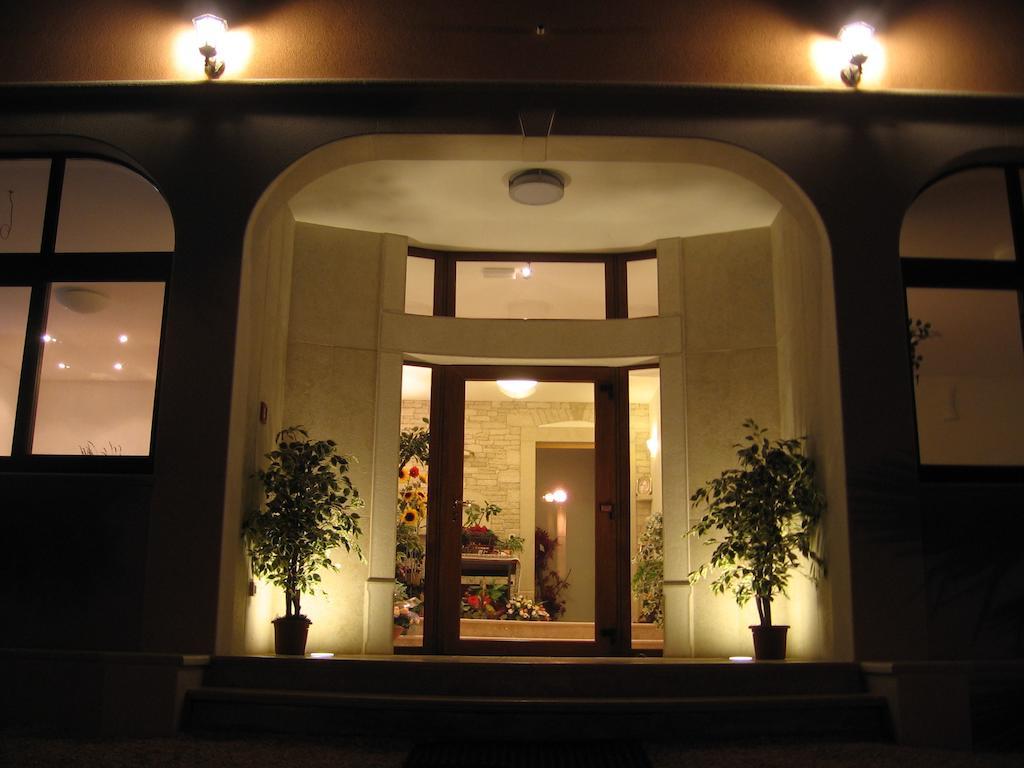 Guest House Caterina Poreč Extérieur photo