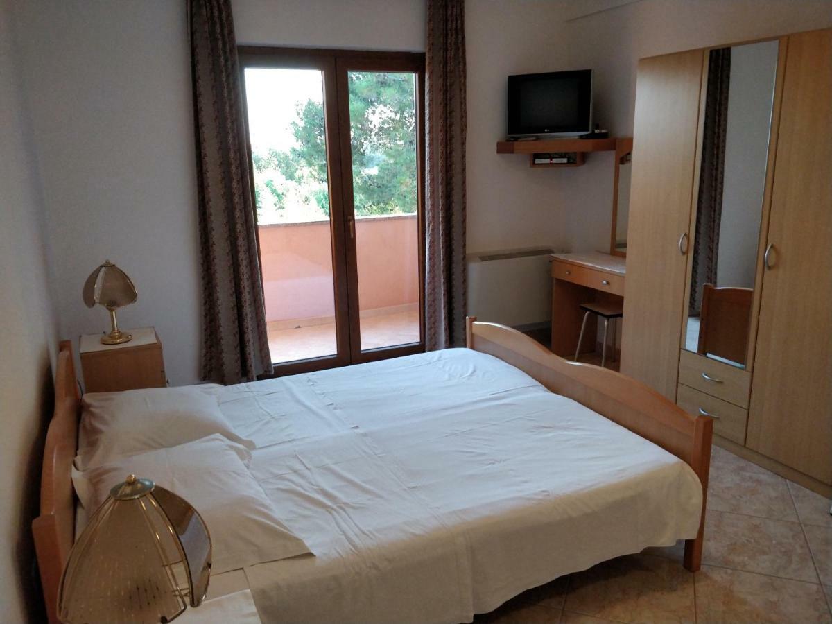 Guest House Caterina Poreč Extérieur photo